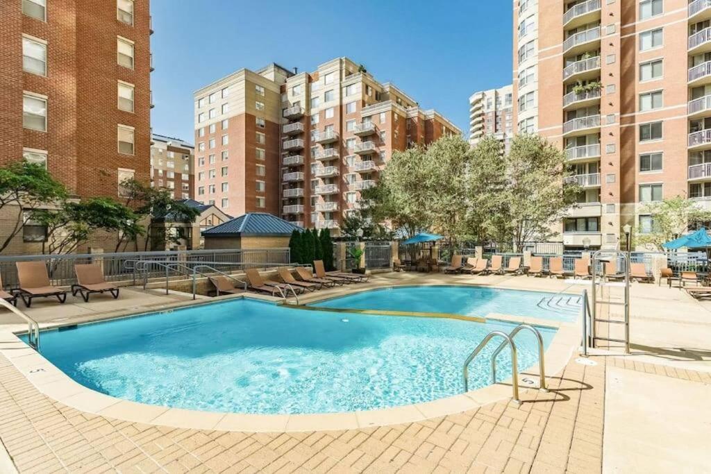 Fantastic 1 Bedroom Condo At Ballston With Gym Арлингтън Екстериор снимка