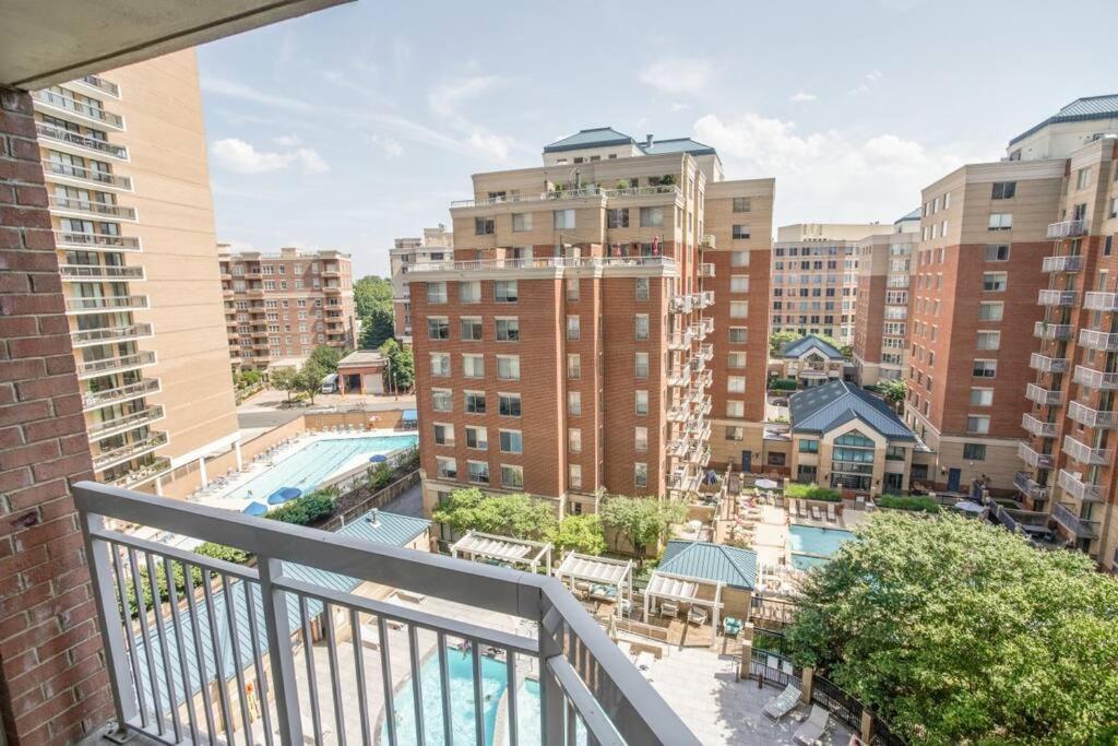 Fantastic 1 Bedroom Condo At Ballston With Gym Арлингтън Екстериор снимка