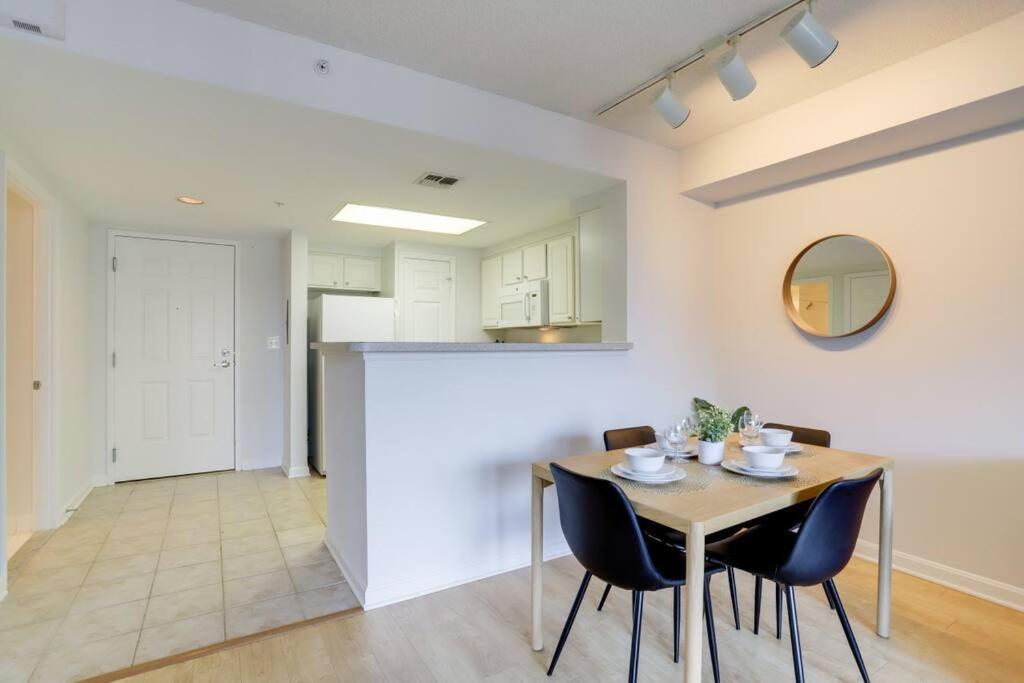 Fantastic 1 Bedroom Condo At Ballston With Gym Арлингтън Екстериор снимка