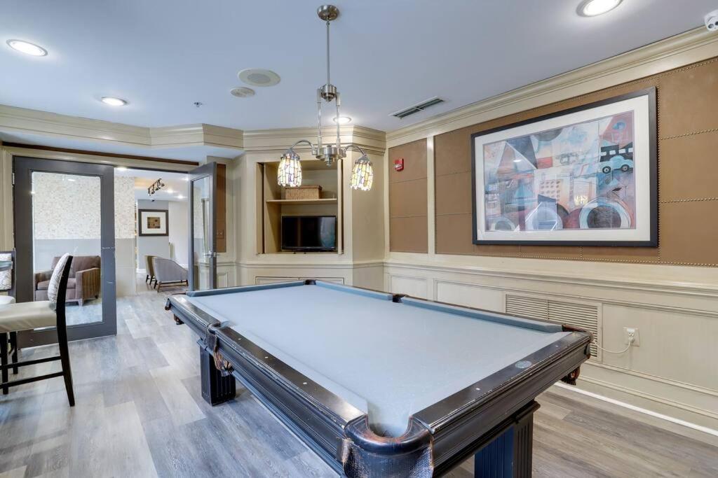 Fantastic 1 Bedroom Condo At Ballston With Gym Арлингтън Екстериор снимка